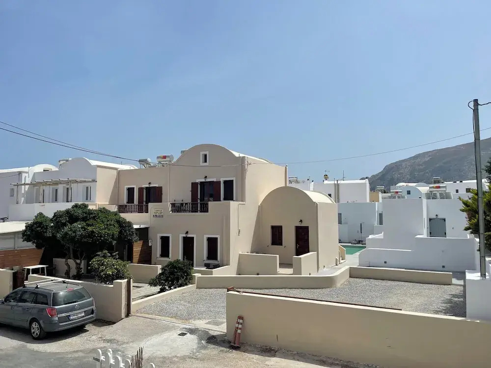 Tarelis Beach Apartments & Studios