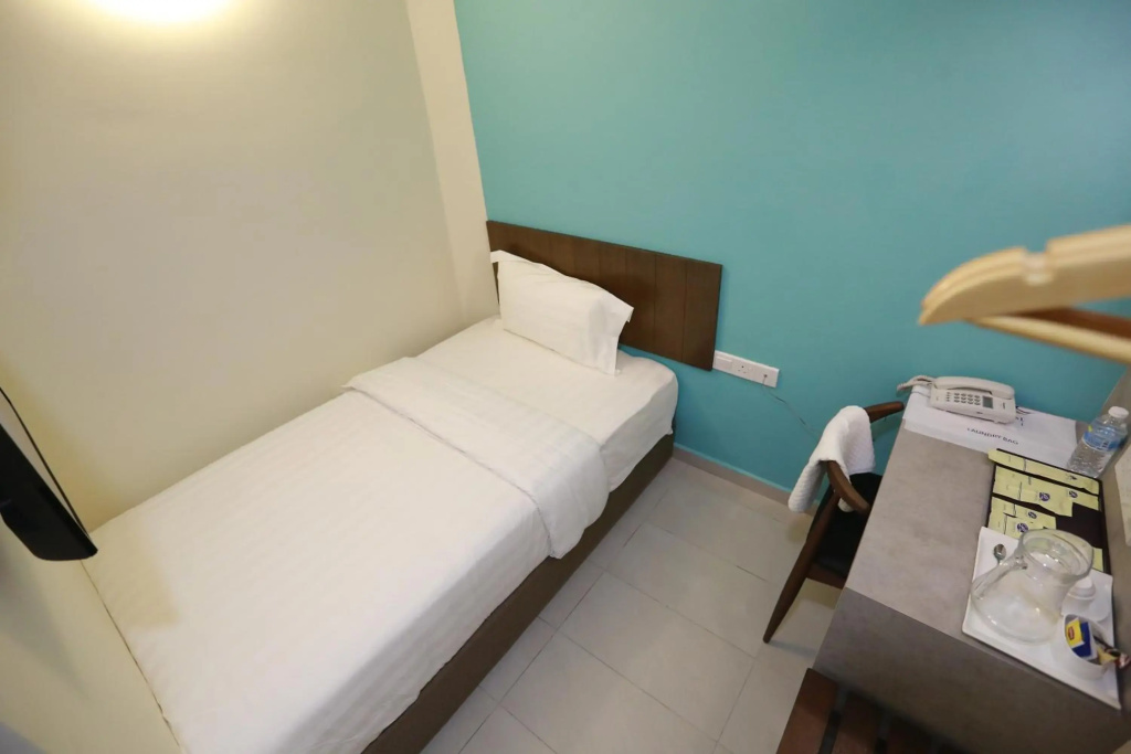 Pantai Regal Hotel - фото 44