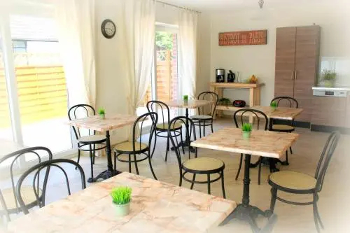 Pension Française Les Volets Bleus - фото 18