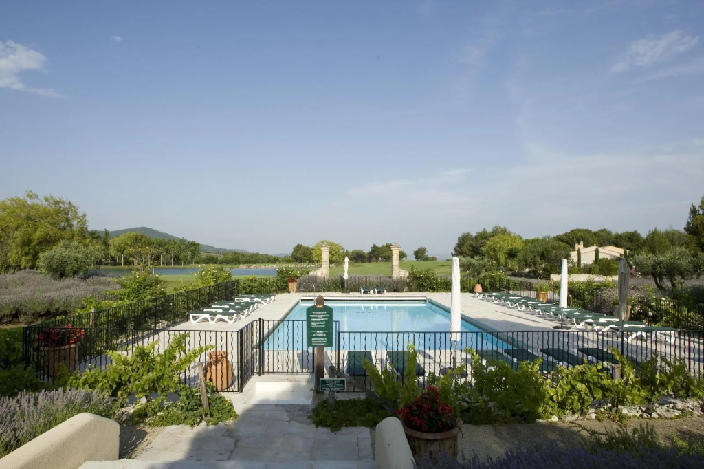 Pierre & Vacances Hotel Du Golf De Pont Royal En Provence - Général