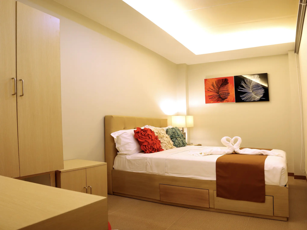 Superior Double room with balcony (full double bed)
