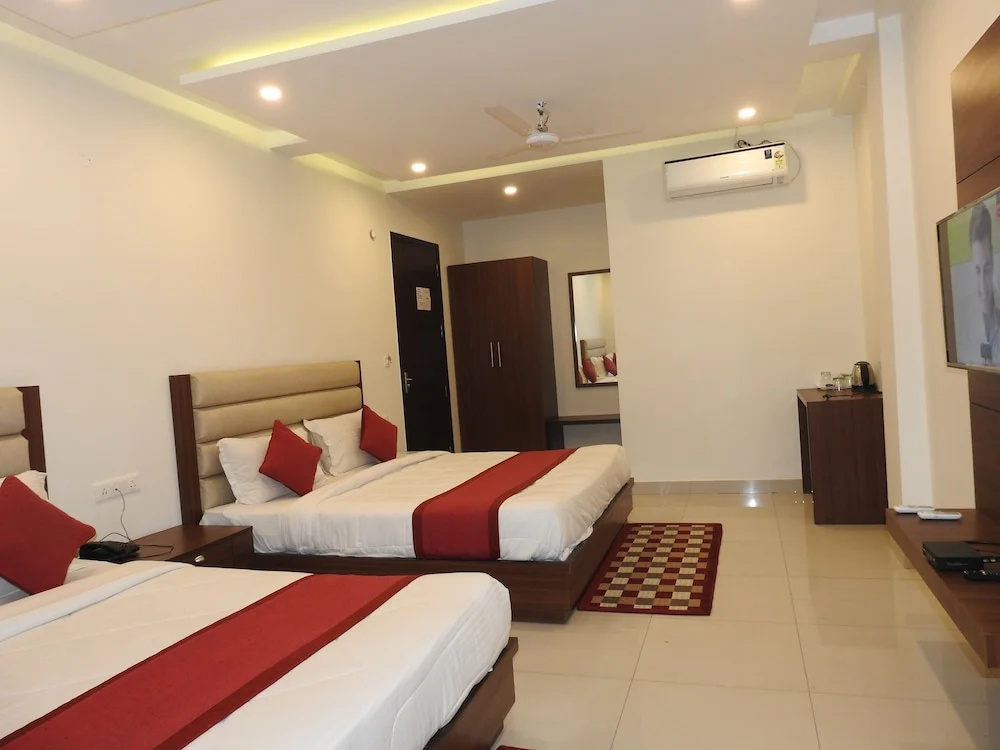 Hotel Aakash Residency - Chambres