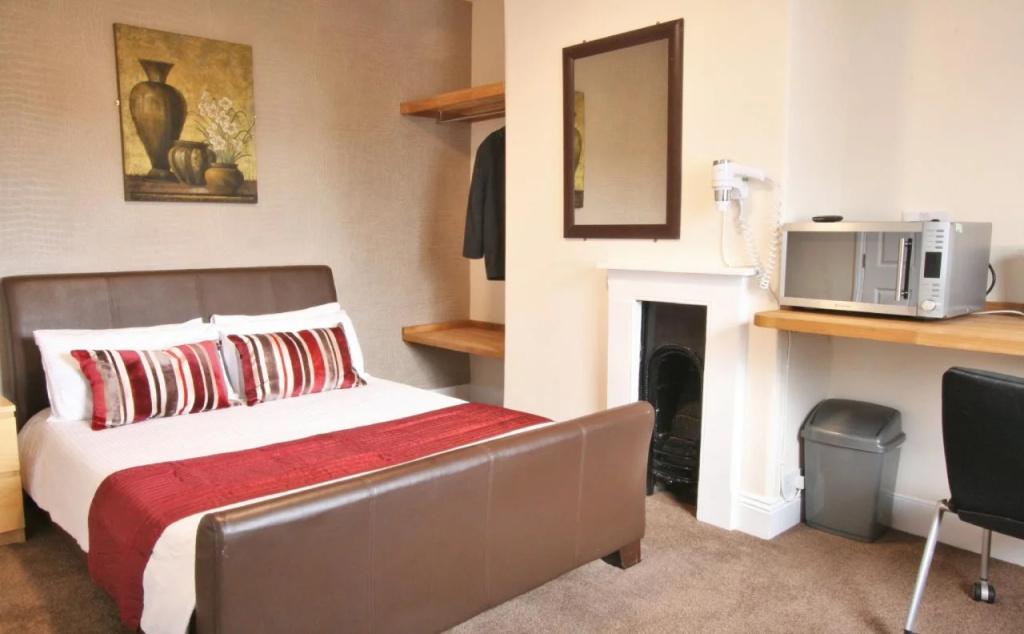 Central Hotel Cheltenham by Roomsbooked - Général