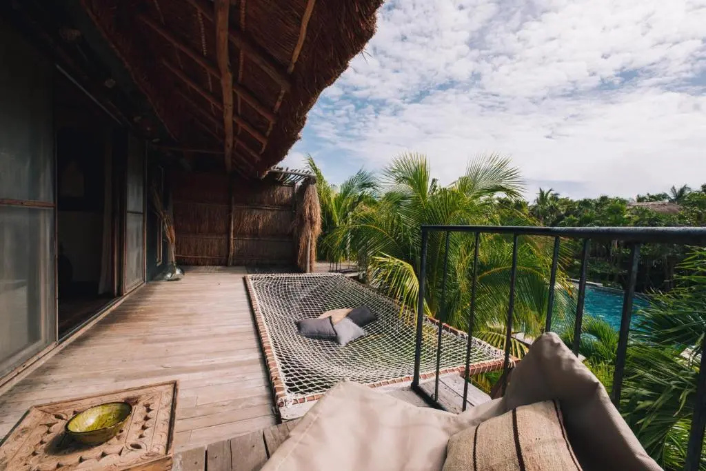 Junior Suite with pool view
