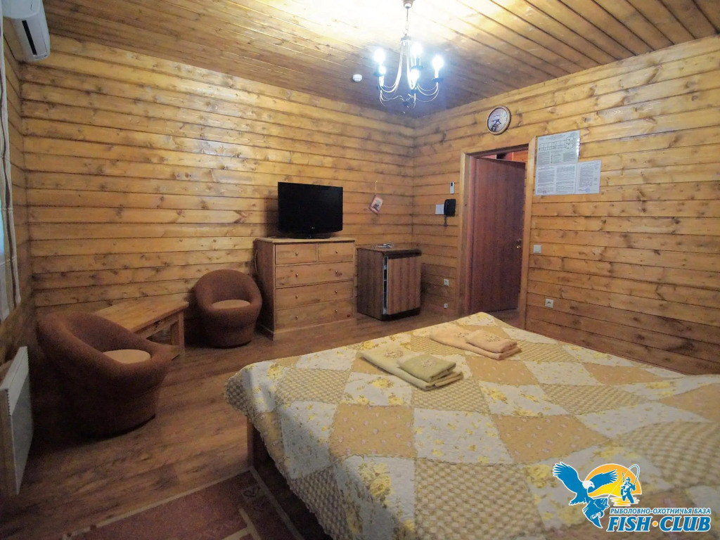 Двухместный номер Standard с балконом двуспальная кровать в Фиш-клуб