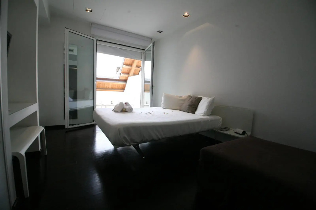15.92 Hotel - Général