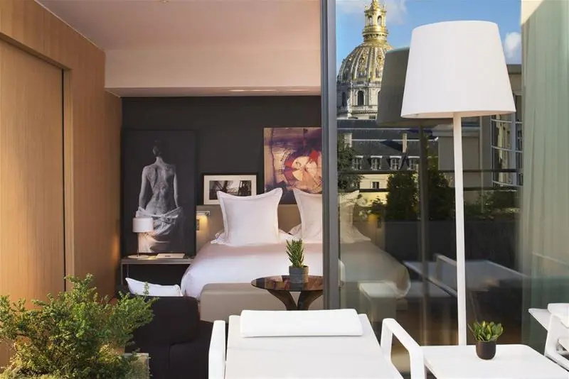 Suite with view