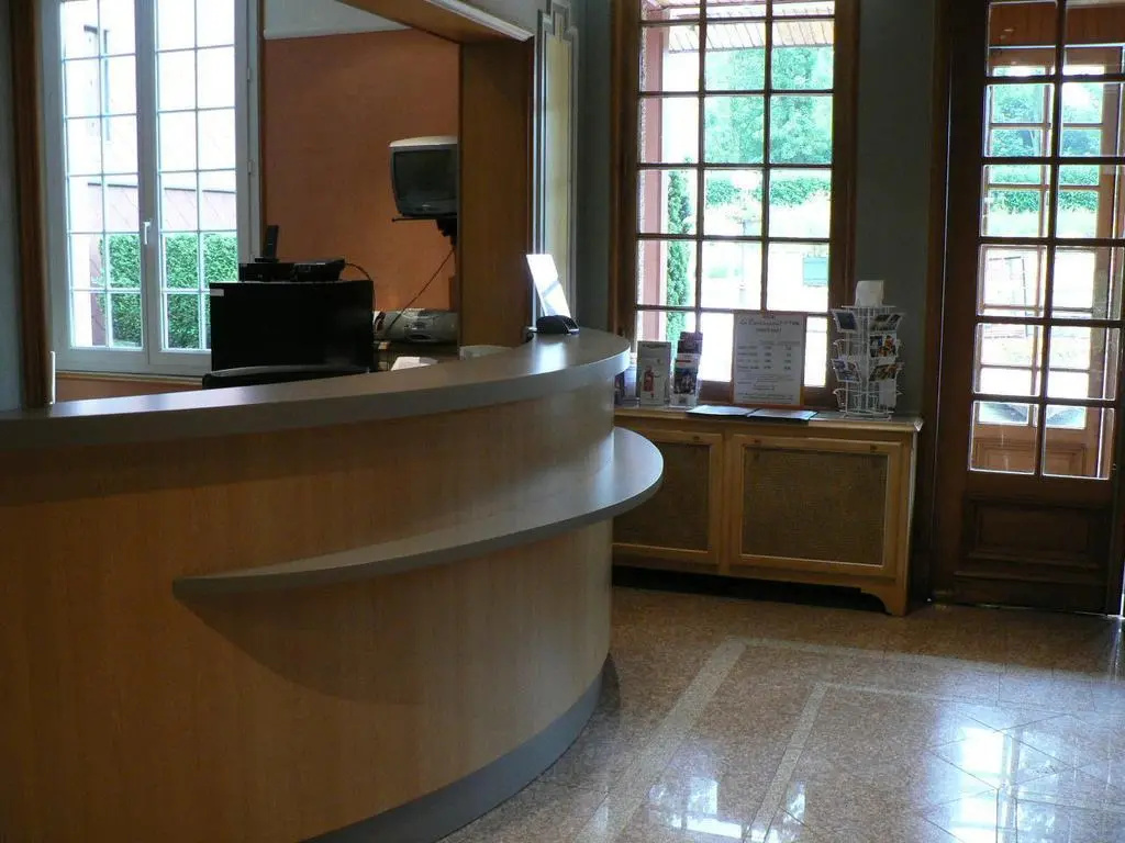 Lobby & Reception