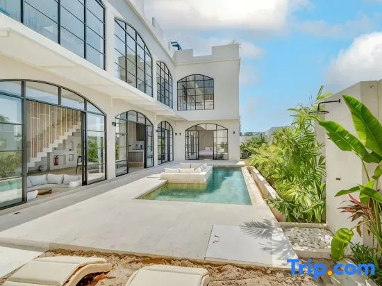 Le Mansion: 3BR Luxury Villa in Seseh Bali - A Luxury Private Villa By Balinest Villas