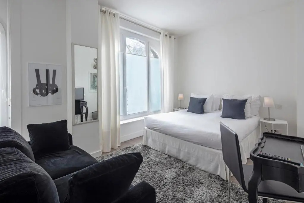 Superior Double room (full double bed)