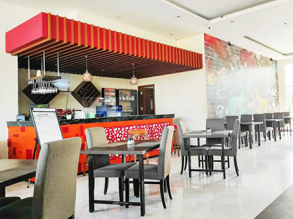 Food & Beverage