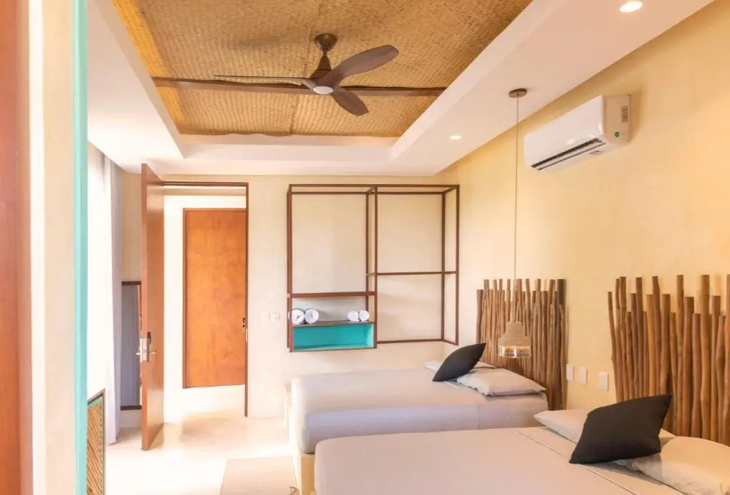 Deluxe Double room with balcony (full double bed)