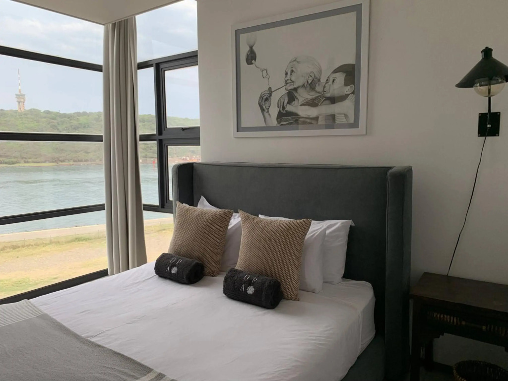 Point Waterfront Apartments - фото 30