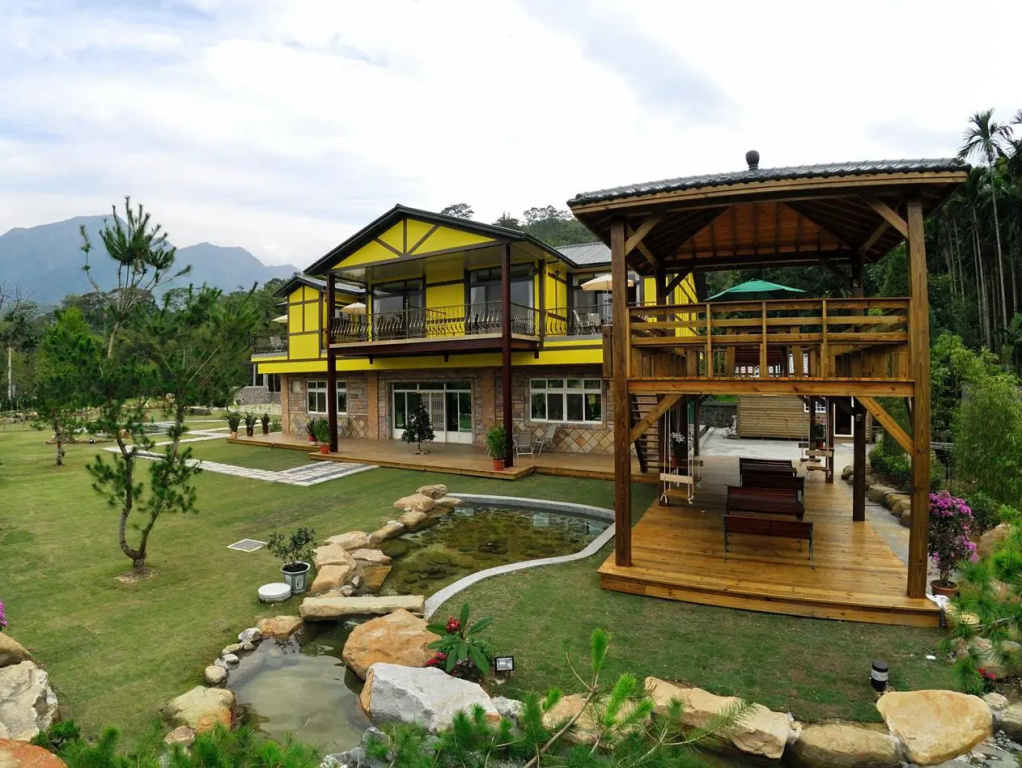 Peach Villa