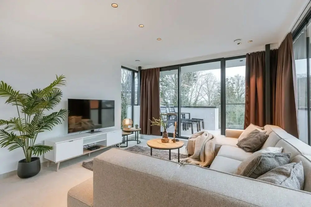 Apartment With two Large Terraces - фото 4