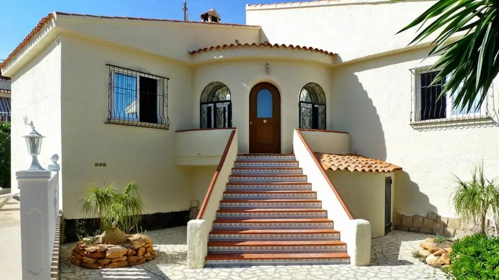 House With 3 Bedrooms in Calp, With Wonderful sea View, Private Pool,