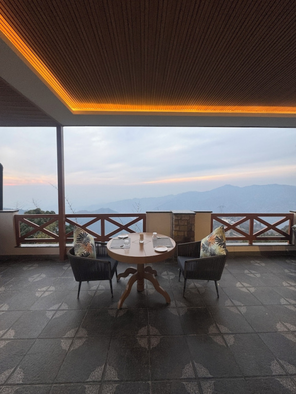 Divine OAK Stay