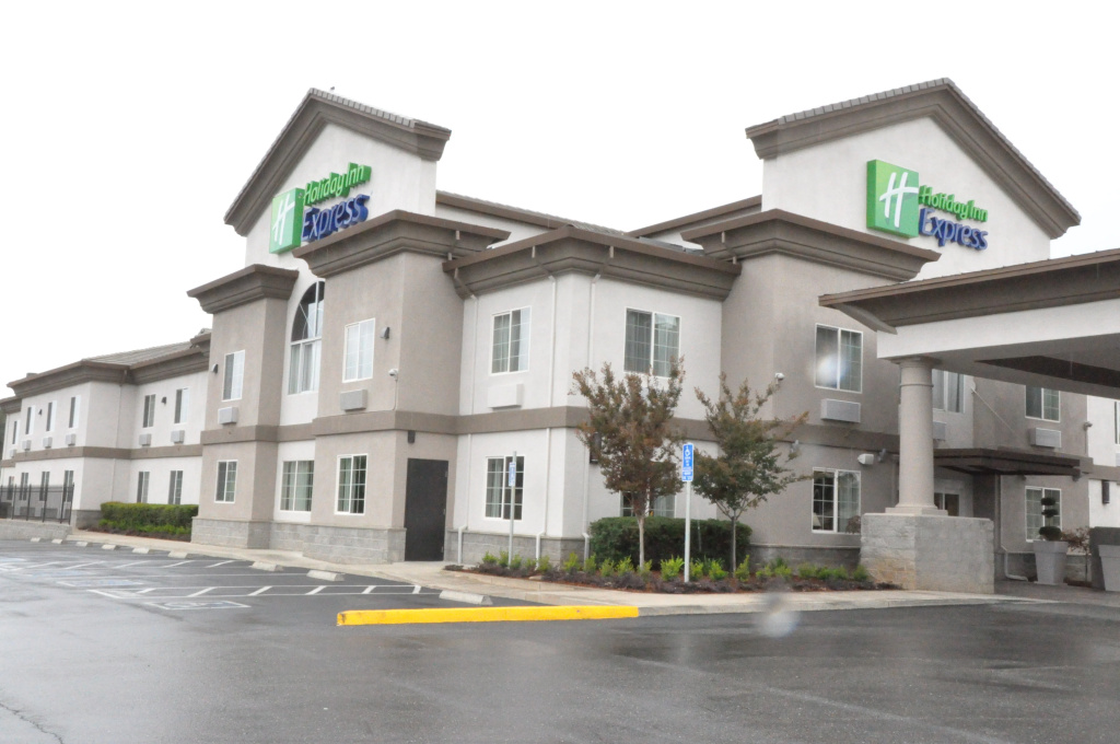 Holiday Inn Express Hotel & Suites Jackson by IHG