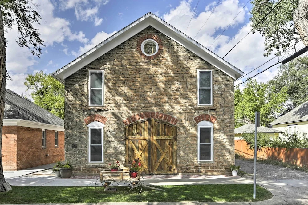 Historic Laramie Condo - 3 Blocks to Downtown & UW — фото 4
