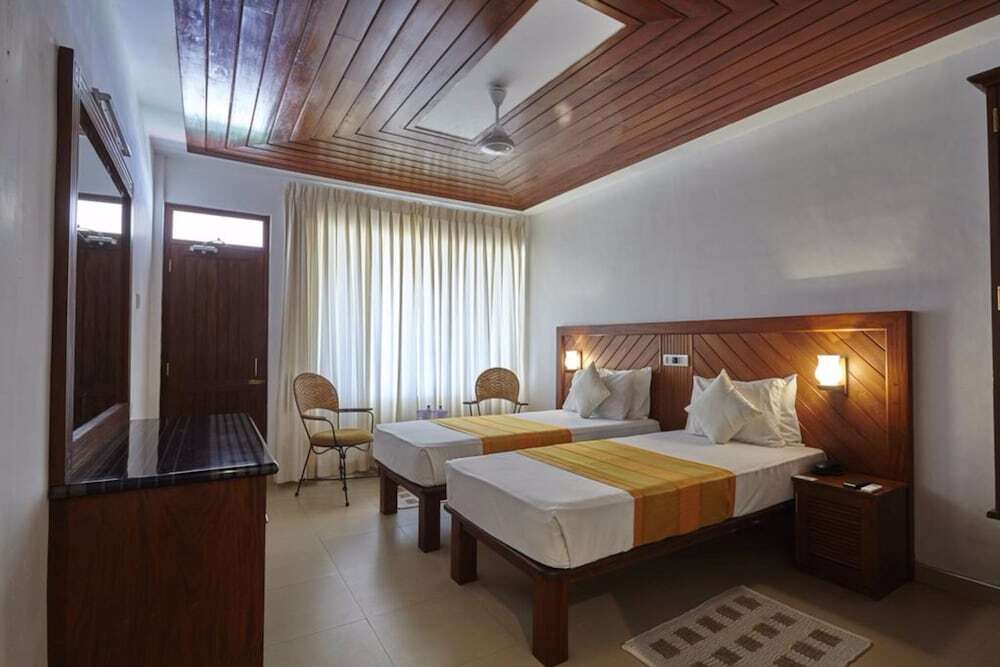 Coral Sands Hotel
