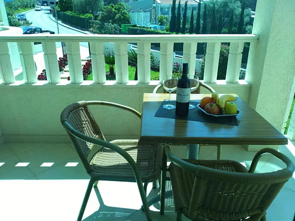 Studio with partial sea view