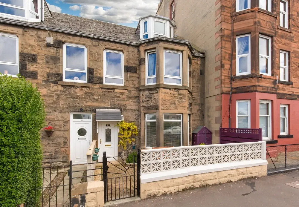 414 - Lochend Road Apartment