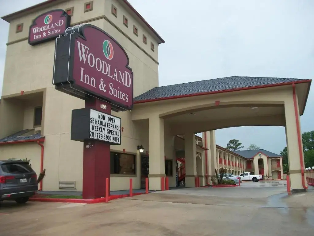 Woodland Inn and Suites