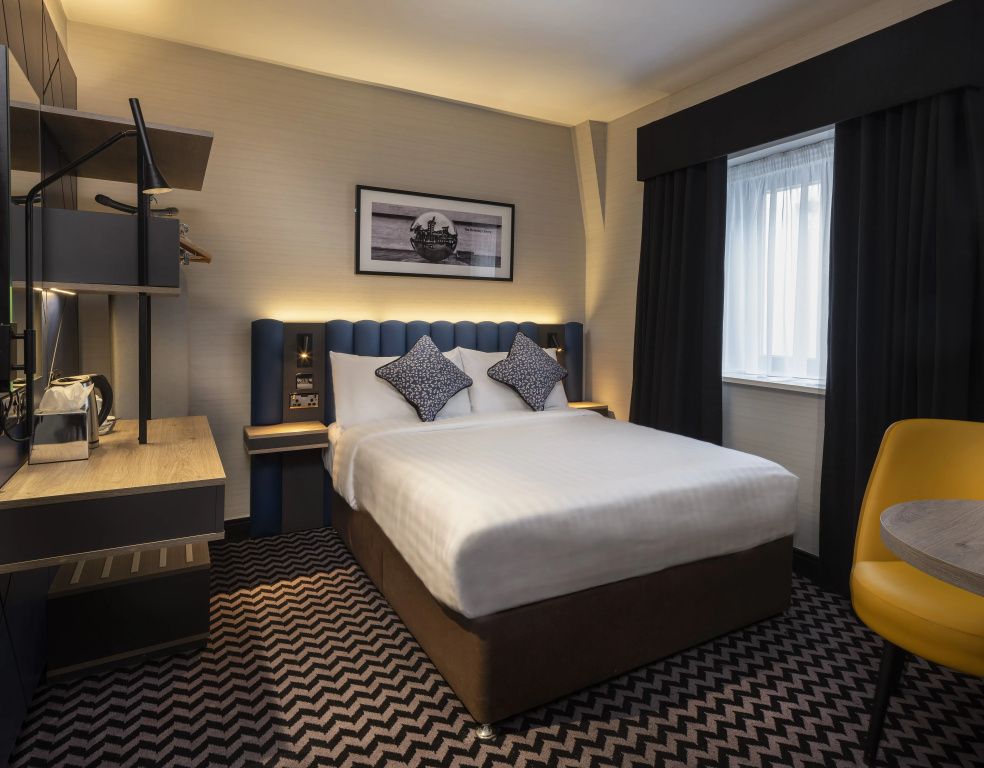 Academy Plaza Hotel - Général