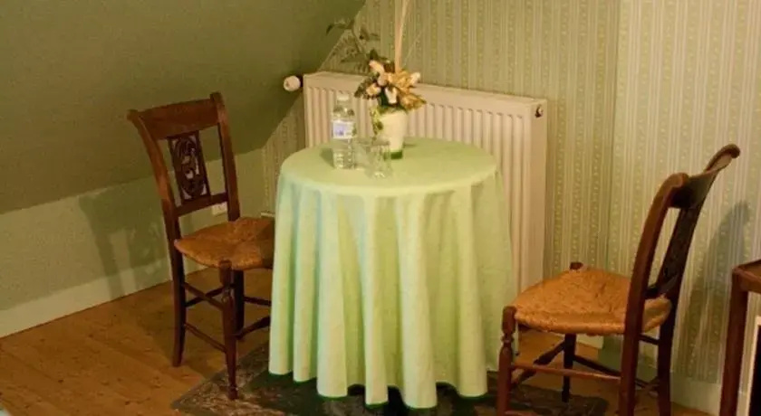 Voir la photo 2 — Chambres D'hôtes Le Manoir De Gueteville