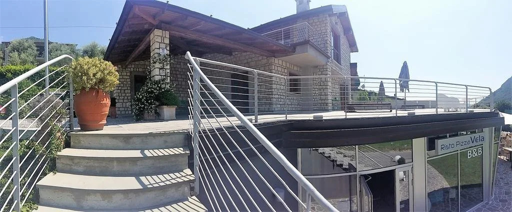 Balcony & Terrace