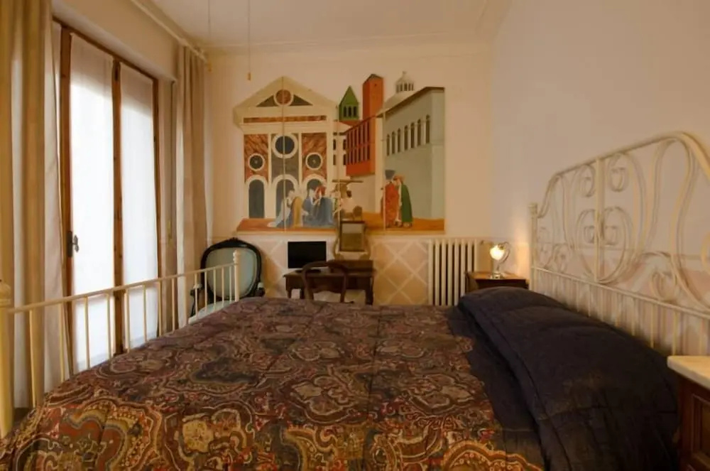 Standard Double room with balcony (full double bed)