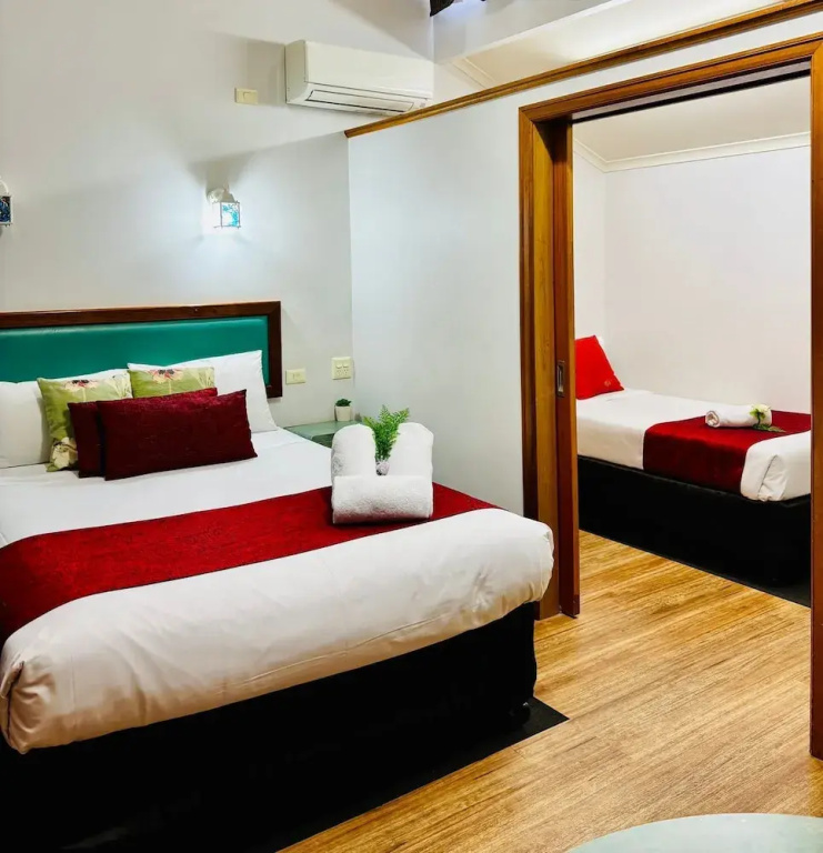 Standard Double room with balcony (full double bed)