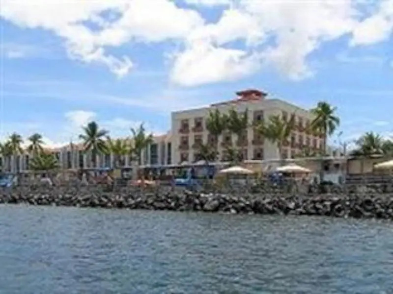 Beach & Waterfront