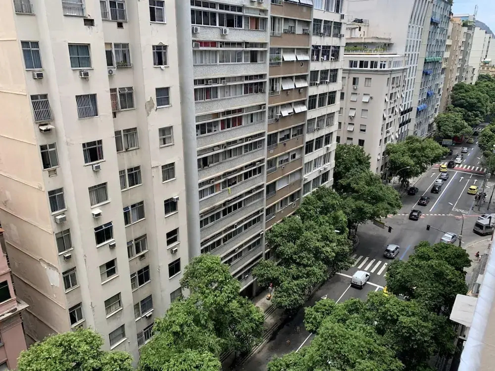 6 Minutes From Copacabana Beach Br1033