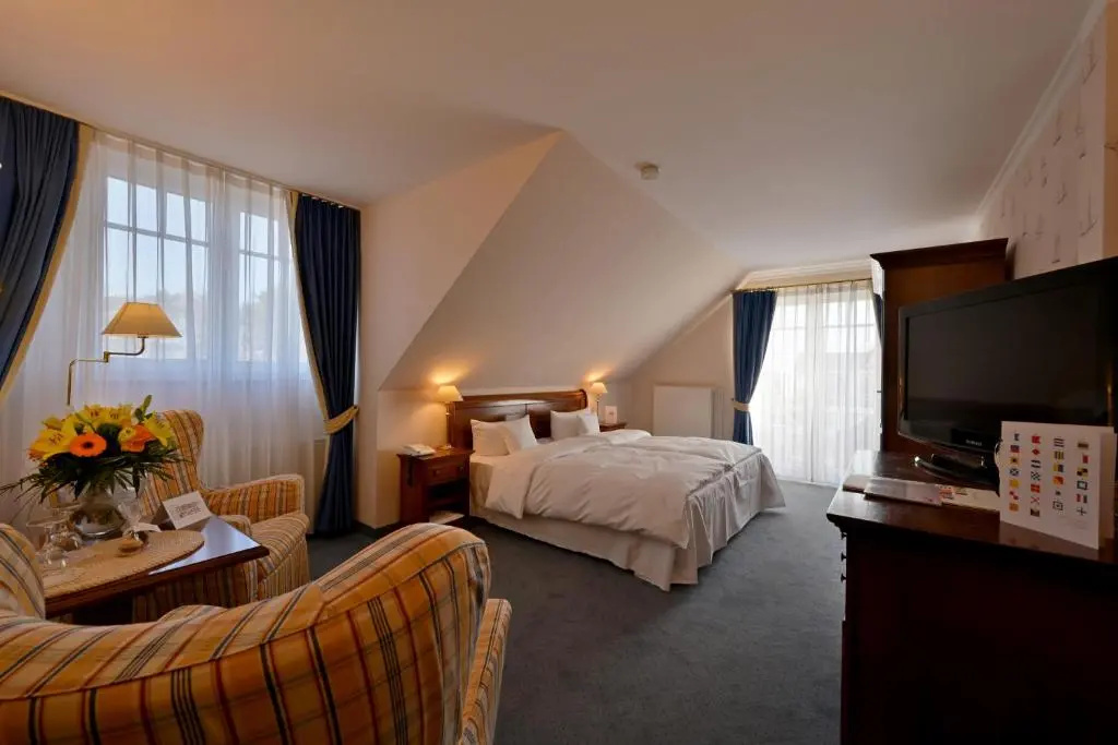Standard Double room (full double bed)