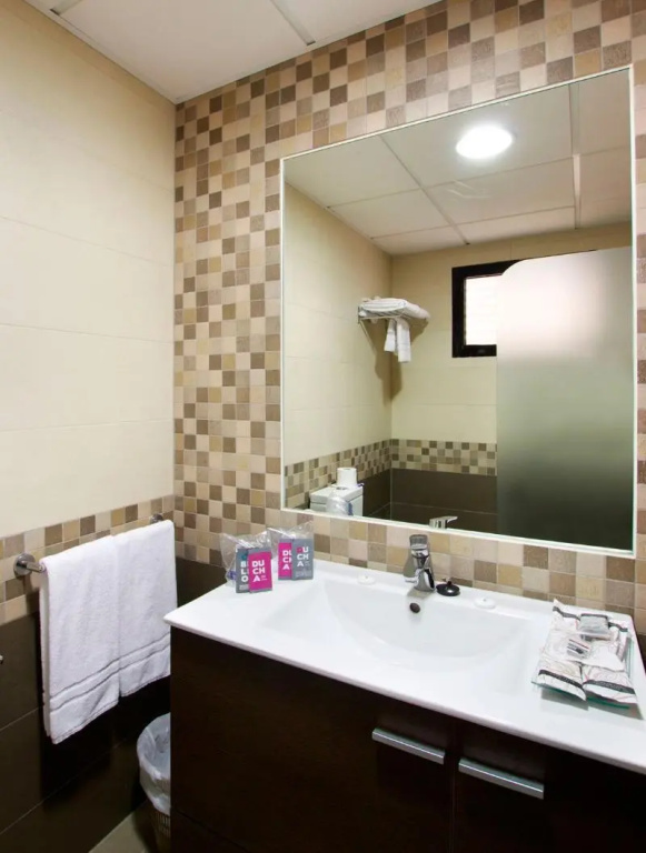 Hotel Puente Real - Chambres