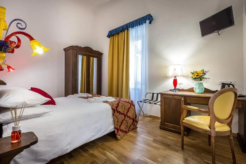 Standard Double room (full double bed)