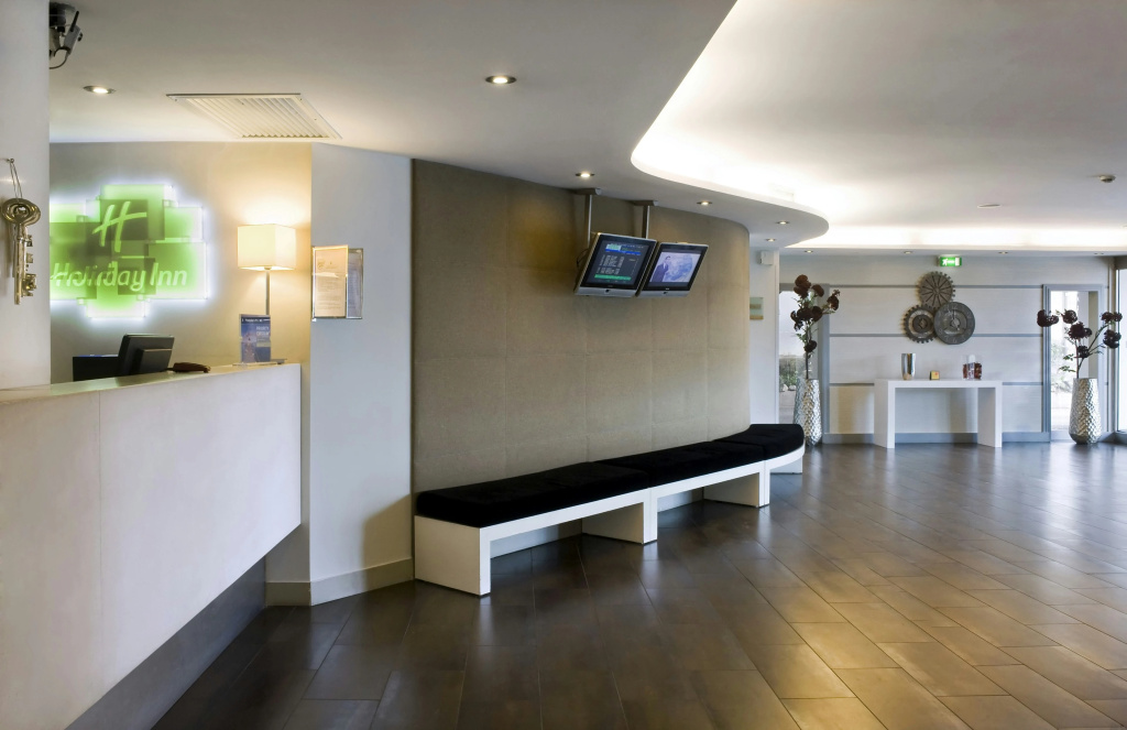 Holiday Inn Naples by IHG - Général
