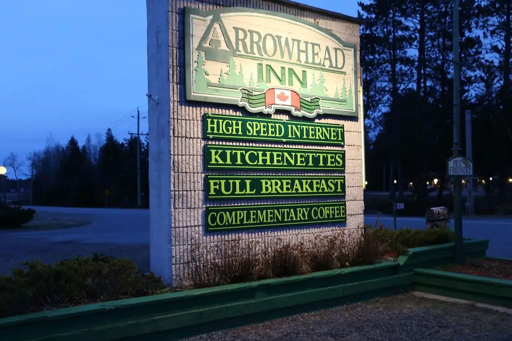 Arrowhead Inn by Baaman's