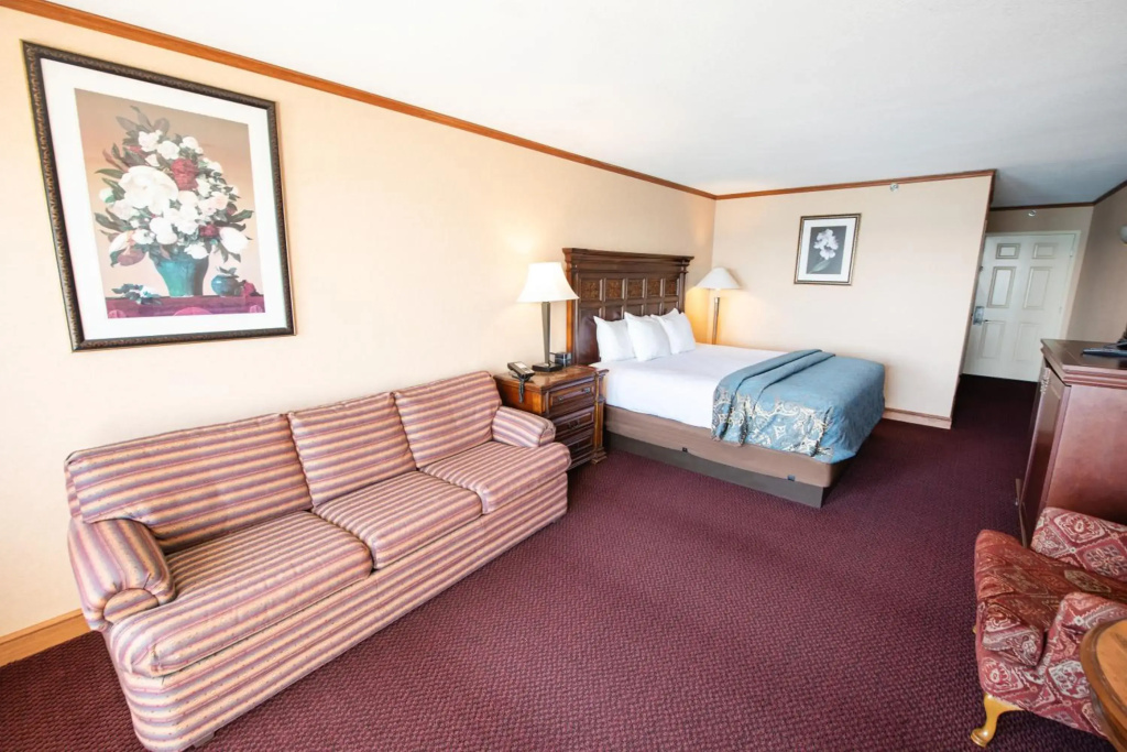 Hamilton Inn Select Beachfront Mackinaw City — 5