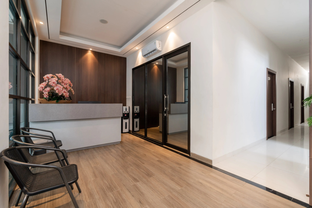 Lobby & Reception