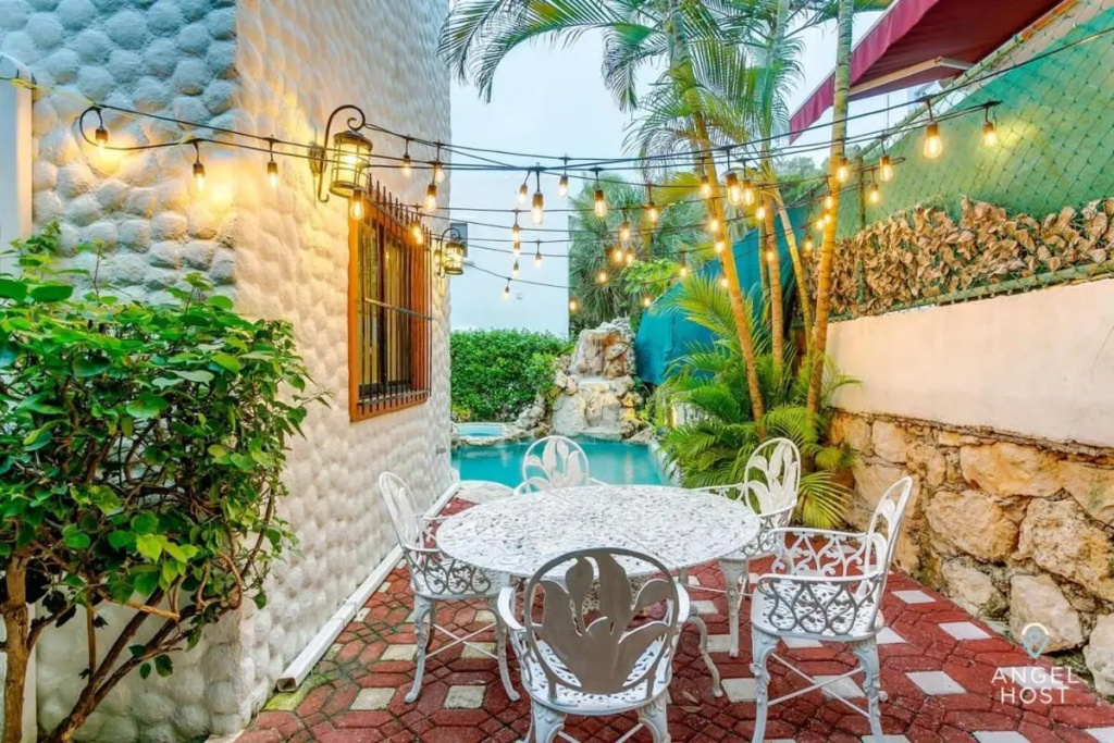 Hacienda-style Villa with Private Pool Steps to Beach