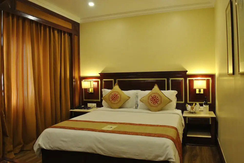 Dynasty Hotel - Chambres