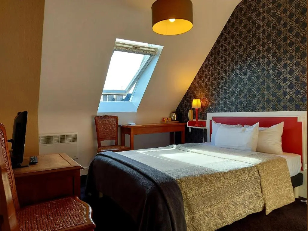 Standard Double Attic room (full double bed)