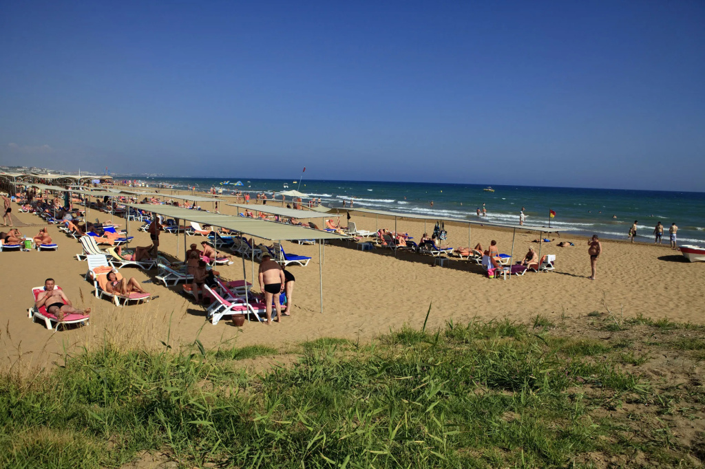 Beach & Waterfront