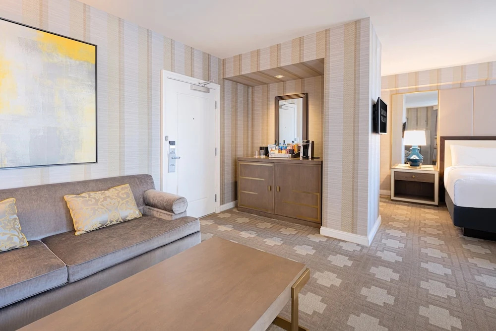 Julius Corner Double Studio Suite Strip View (full double bed)