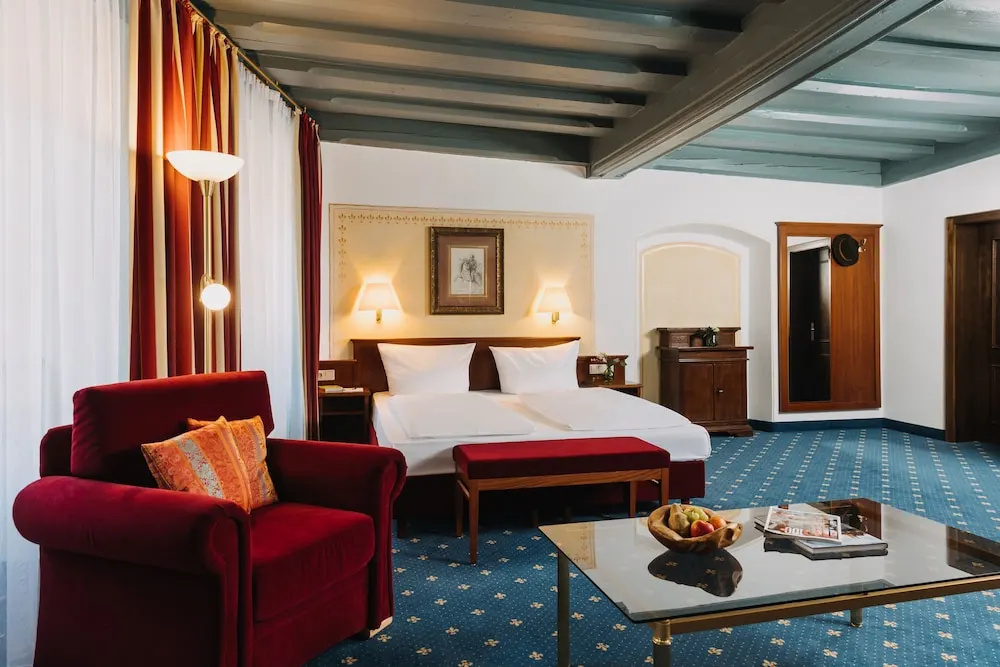 Grand room