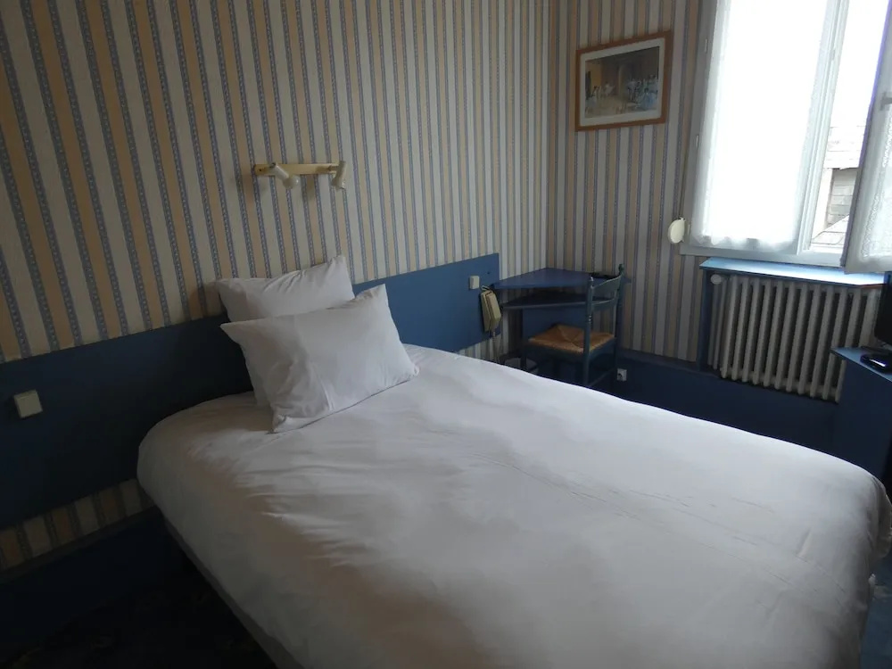 Voir la photo 2 — Hôtel de France