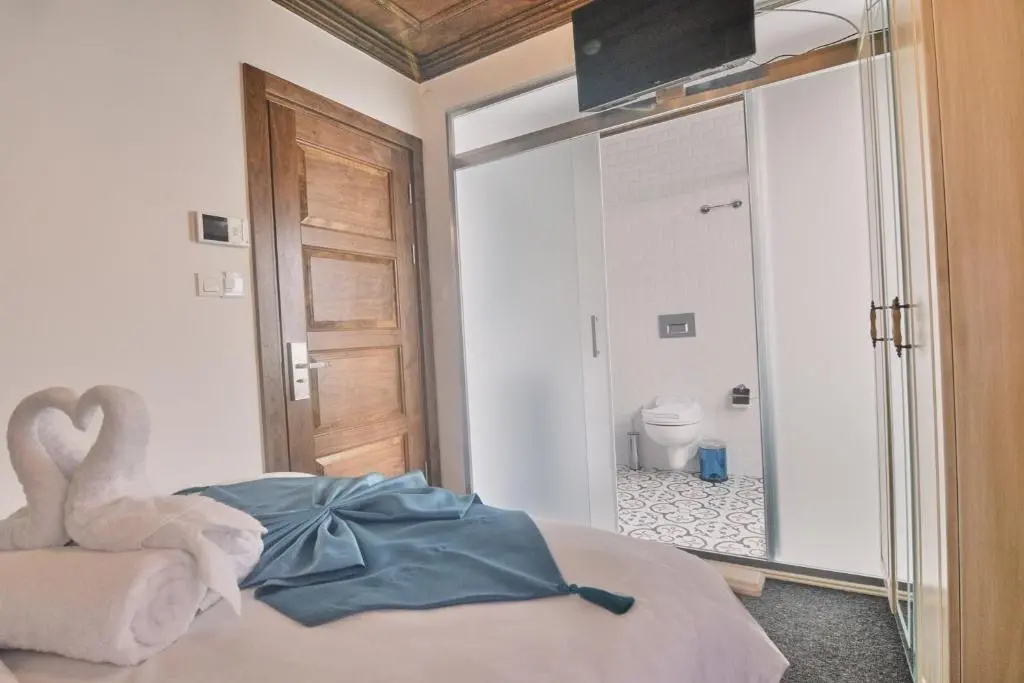 Двухместный номер Standard с видом на море (двуспальная кровать) в Galata Dream Hotel
