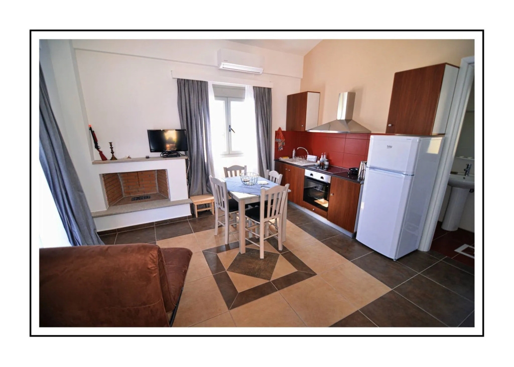 Socrates Organic Village - Wild Olive